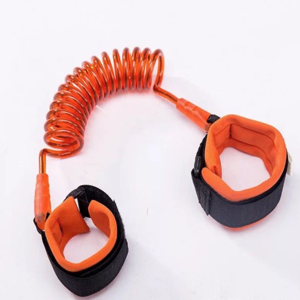 Adjustable anti-lost safety wrist link for kids & toddlers. Offers reliable child security for parents on the go.