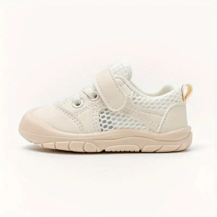 Flexible sole baby barefoot sneakers, lightweight & anti-slip. Comfortable support for healthy foot growth in infants.