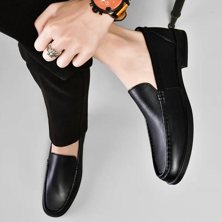 Classic men's brown loafers, excellent choice for stylish and comfortable casual footwear.