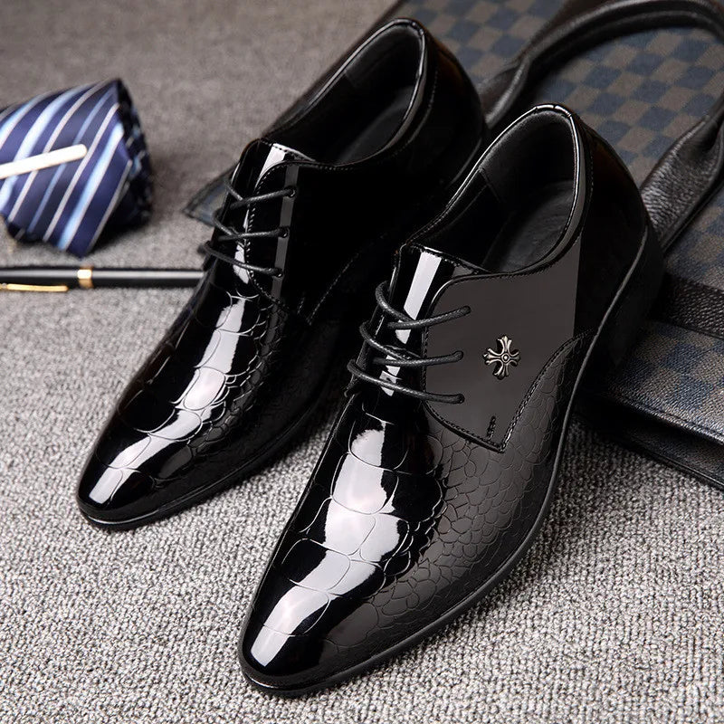 Premium men's formal black Oxford dress shoes, essential for elegant professional and business outfits.
