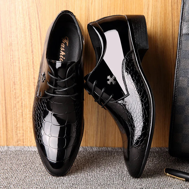 Sleek men's black leather Oxford shoes featuring polished finish, perfect for sophisticated formal and business wear.