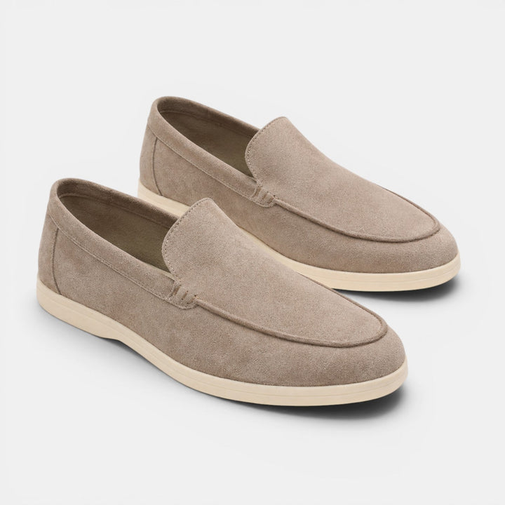 Comfortable black men's loafers, perfect for everyday wear.