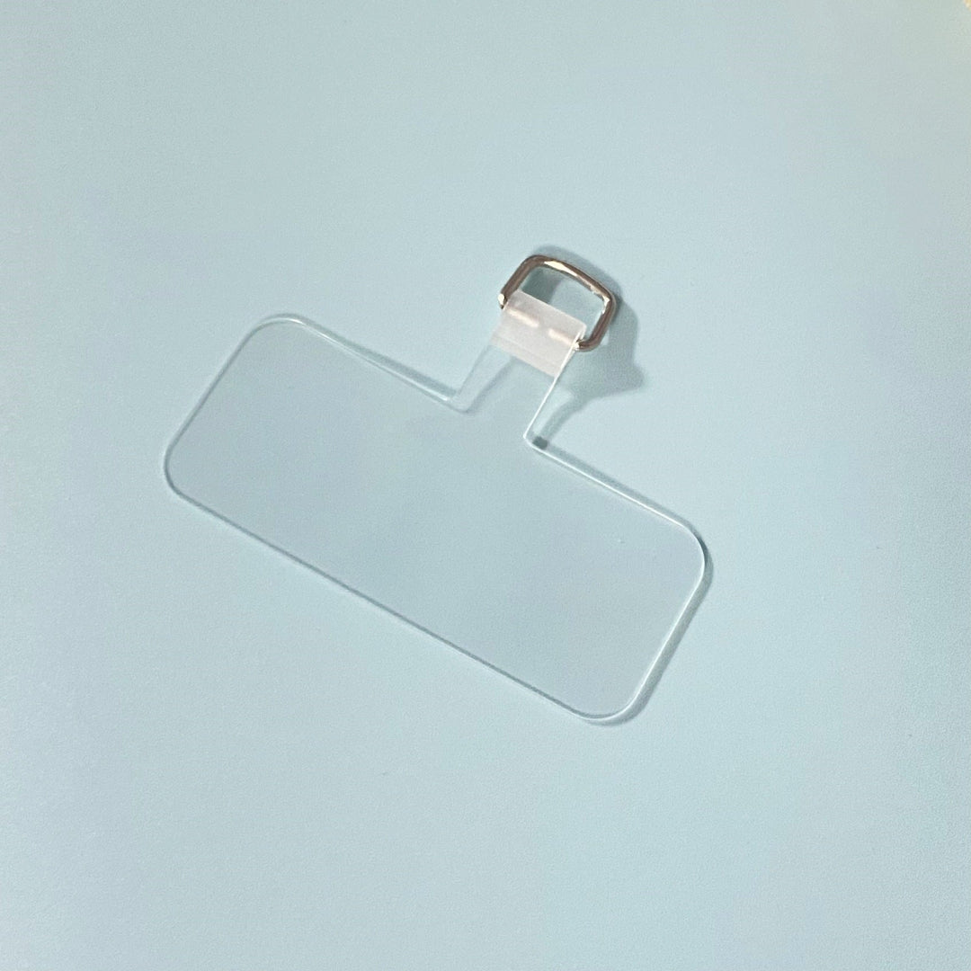 Ultra-slim unisex card holder designed for minimalist organization.
