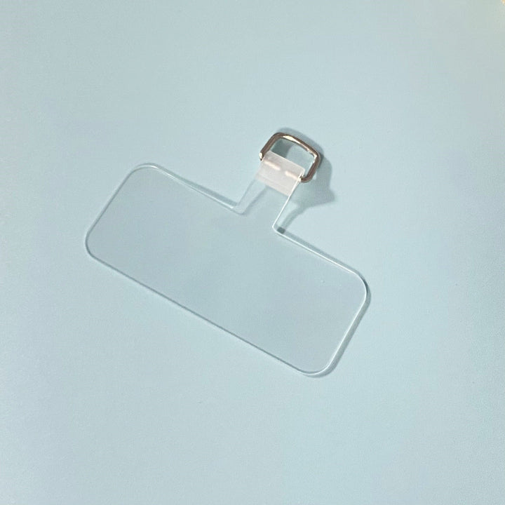 Ultra-slim unisex card holder designed for minimalist organization.