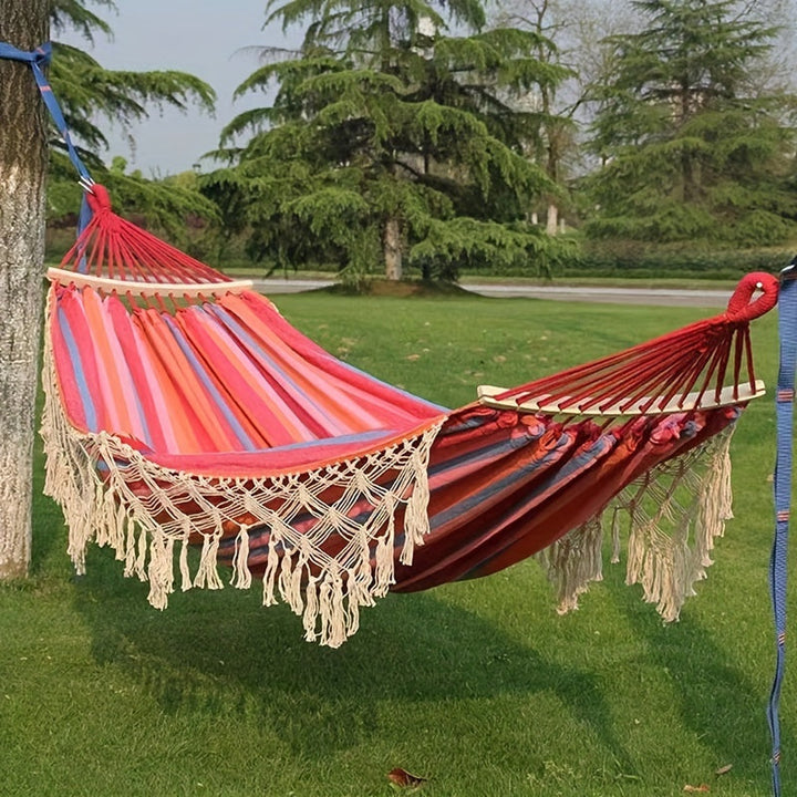 Versatile bohemian double hammock for elegant indoor decor & outdoor comfort.