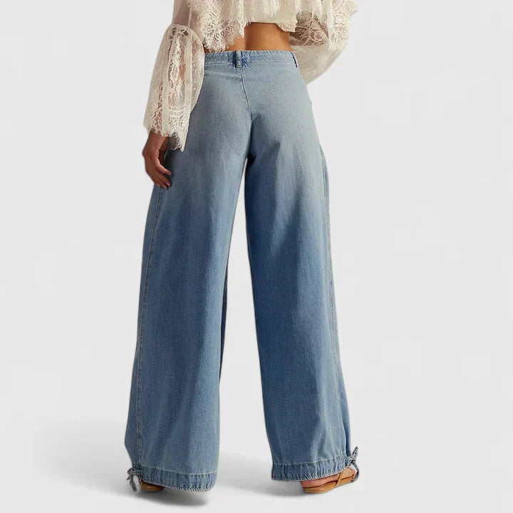 Comfortable women's pleated wide leg trousers, perfect for casual bohemian style.
