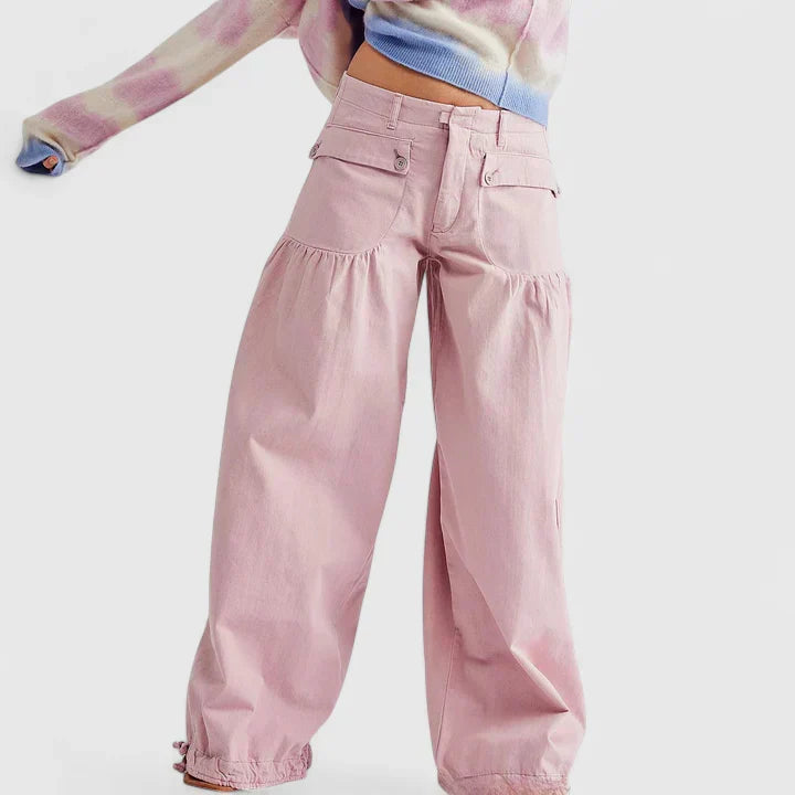 Lightweight women's bohemian wide leg pleated trousers, ideal for comfortable casual fashion.