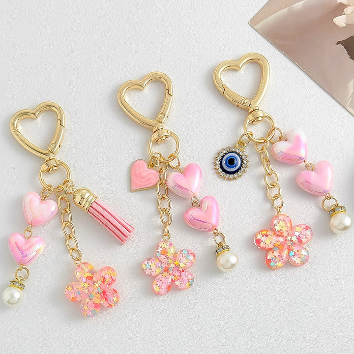 Cute heart & flower bag charm keychain. Fashionable key accessory, ideal gift for her.