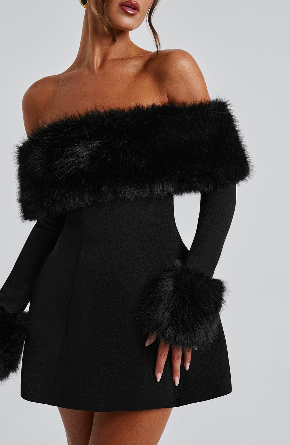 Red off-shoulder chic dress for women, with plush details, an ideal choice for girls' night out.