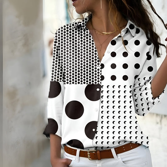 Comfortable women's casual blouse featuring a stylish pattern and long sleeves. An effortless top for versatile fashion.