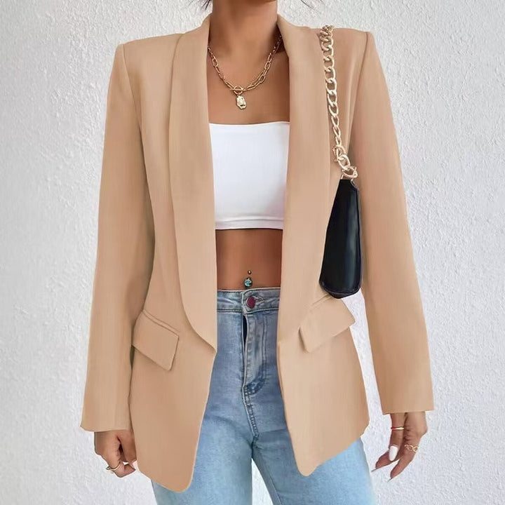 Modern women's versatile blazer jacket, chic & tailored for both office professionalism & casual elegance.