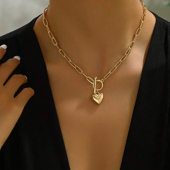 Chic women's gold-tone link chain necklace with toggle clasp, a modern fashion accessory perfect for her.