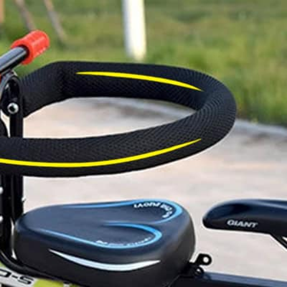 Easy-to-install children's bike seat, designed for adult bicycles, ensuring a stable & secure ride for young passengers.