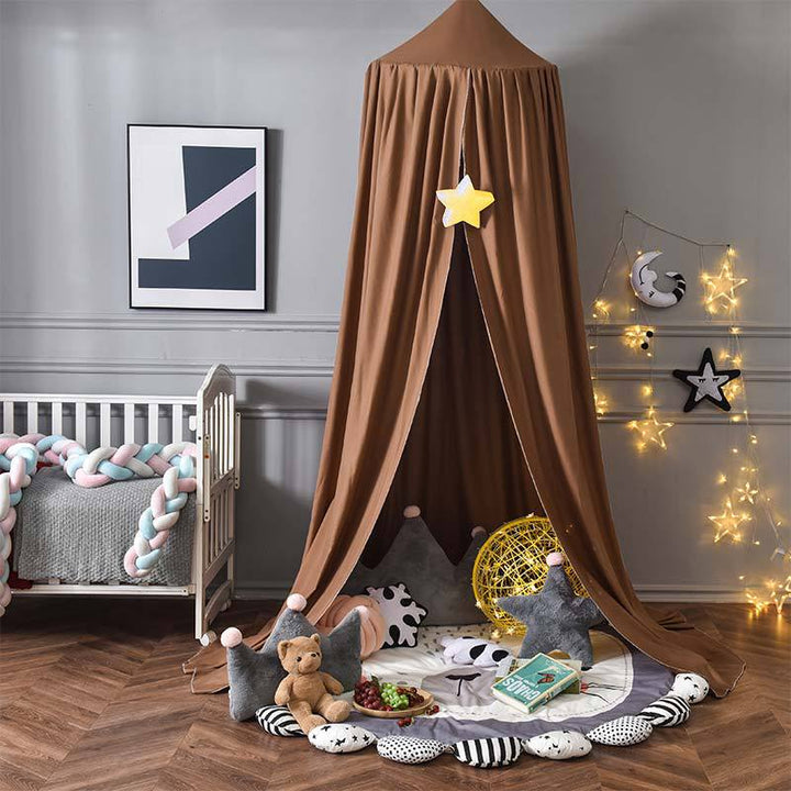Light-blocking bed canopy for kids, promoting peaceful sleep and a fun, private play space.