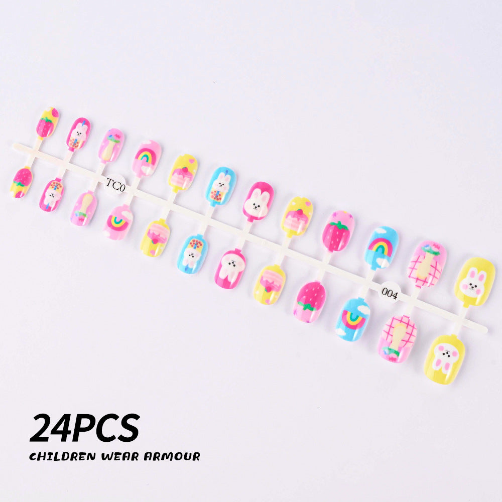 Safe & fun press-on nails for children, ideal for an easy, non-toxic manicure.