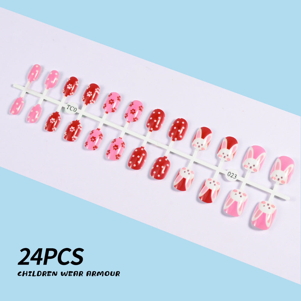 Kids' safe manicure kit: Press-on temporary nails for easy & fun nail art.