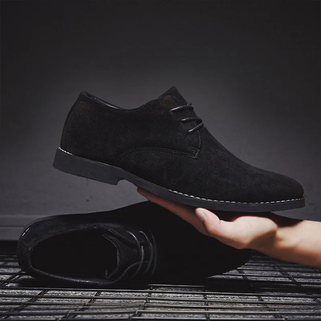 Elegant men's black formal lace-up shoes, perfect for weddings, business, and all-season occasion wear.