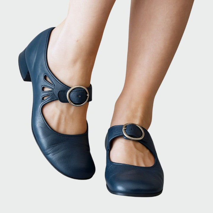 Vintage style Women's Mary Jane shoes with classic buckle closure and comfortable block heel for timeless elegance.