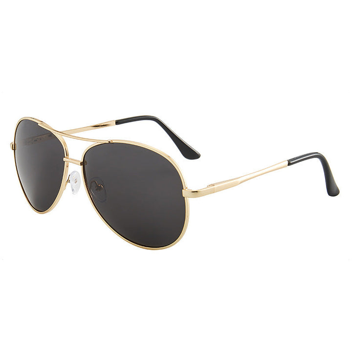 Stylish black aviator sunglasses, ideal for sun protection; a classic unisex eyewear piece.