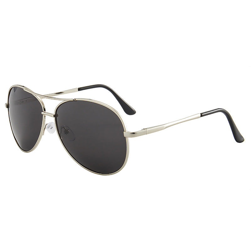 Modern unisex aviator sunglasses, a lightweight and stylish accessory for outdoor UV protection.