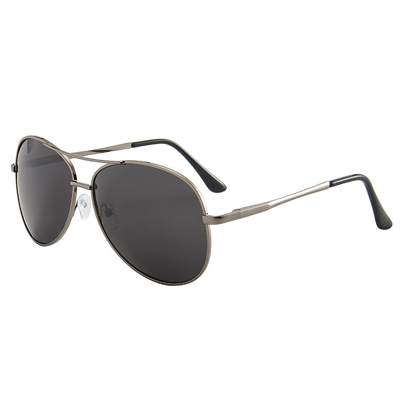 Durable aviator sunglasses with high UV protection, essential unisex eyewear for sunny days.