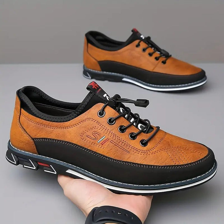 Men's premium black Oxford shoes, ideal dress footwear for business, weddings, and formal events. Comfortable style.