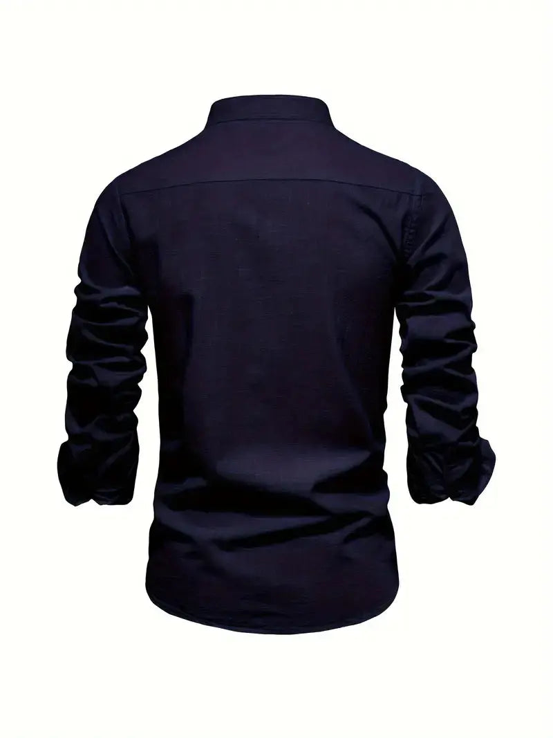 Versatile men's classic Oxford button-up shirt, suitable for business or casual outfits.