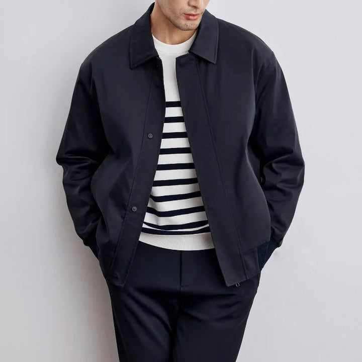 Fashionable men's lightweight jacket, a classic harrington style for everyday casual fashion.