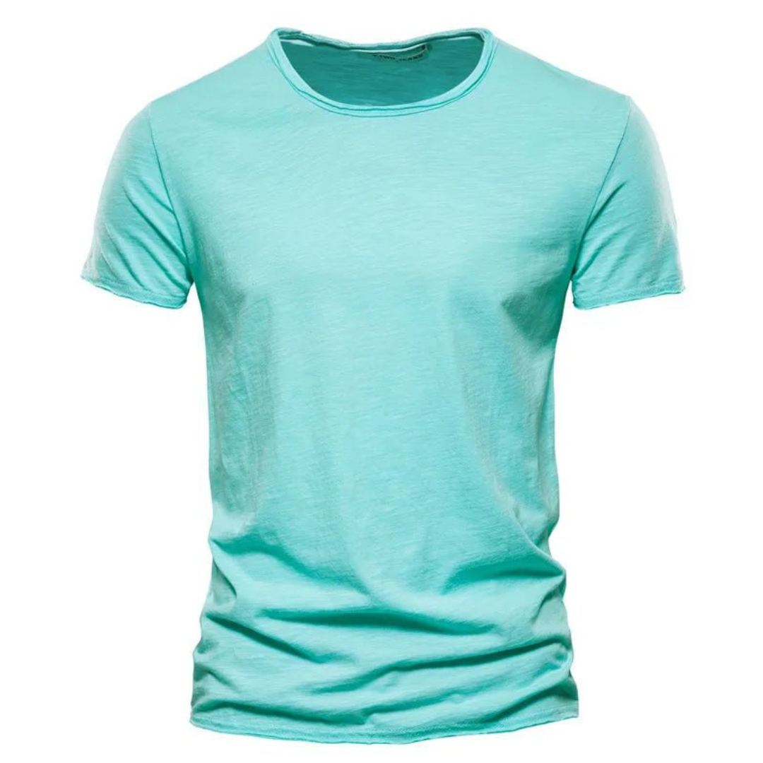 Versatile men's top, classic long sleeve shirt ideal for smart casual & daily looks.