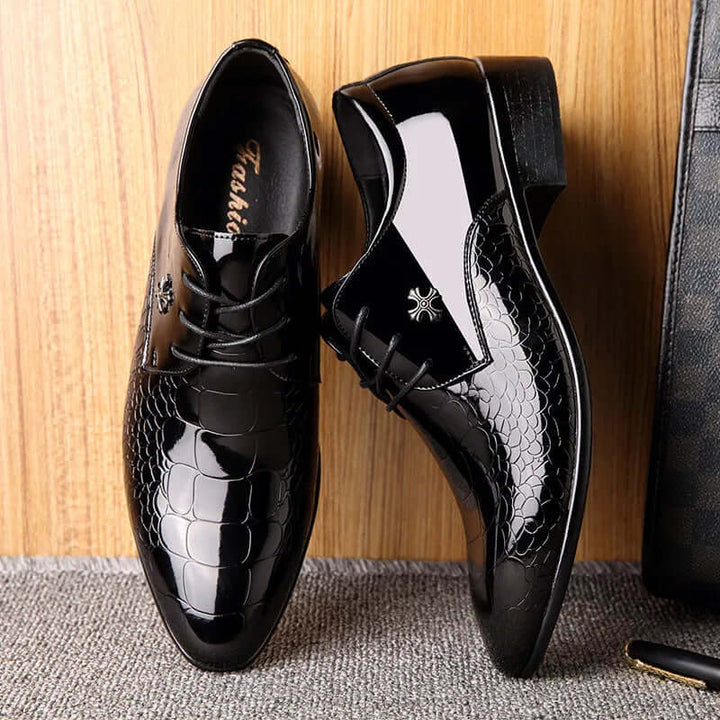 Sophisticated men's formal Oxford shoes for a sharp, classic business attire or special event look.