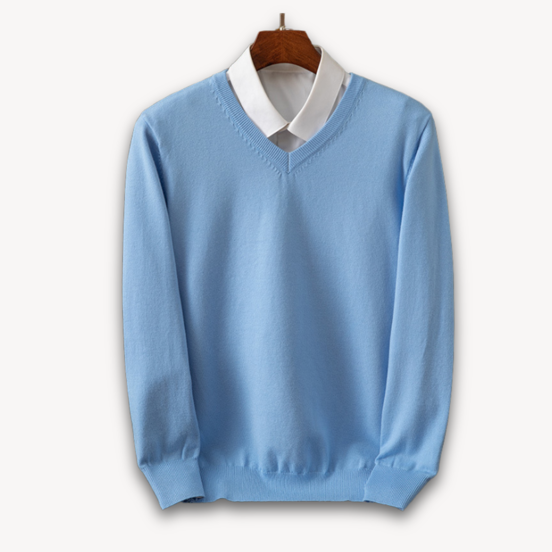 Classic V-neck sweater for men, slim fit, comfortable and perfect for everyday fashion.