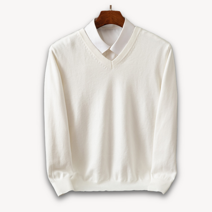 Comfortable V-neck men's sweater, classic style for versatile everyday fashion.