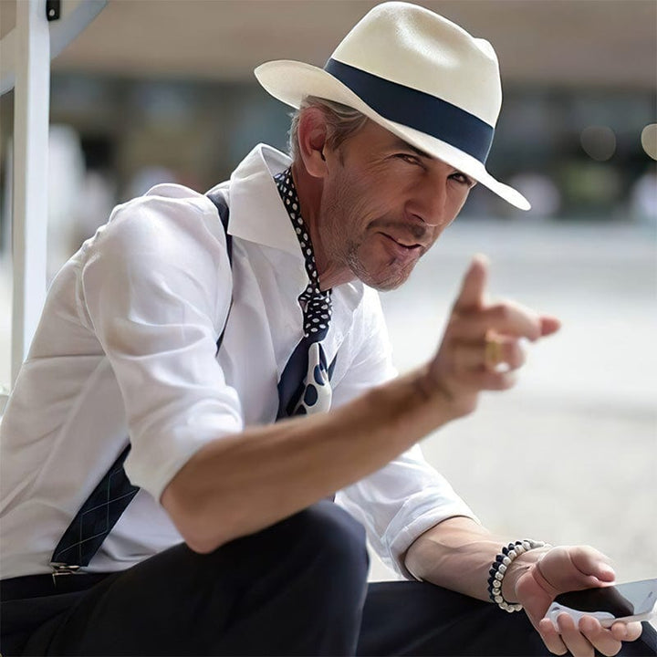 Classic men's woven Panama sun hat, perfect for summer, beach, or travel. Stylish & comfortable.