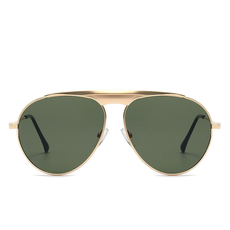 Fashionable unisex aviator sunglasses, a versatile accessory with strong UV protection for all seasons.