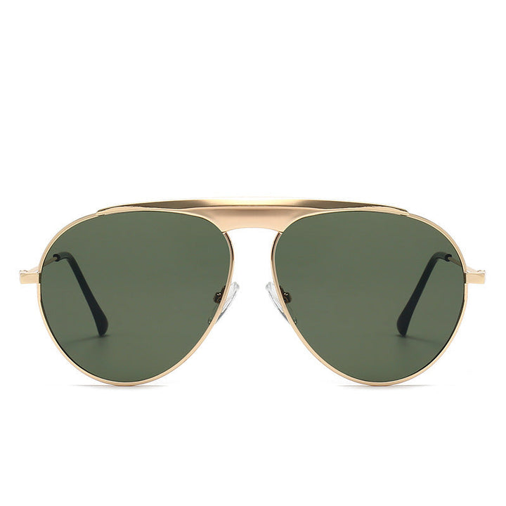 Fashionable unisex aviator sunglasses, a versatile accessory with strong UV protection for all seasons.