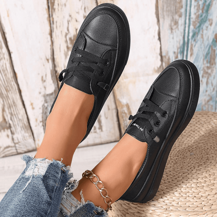 Orthopedic women's laced casual shoes, classic design for all-day comfort, foot support, and everyday wear.