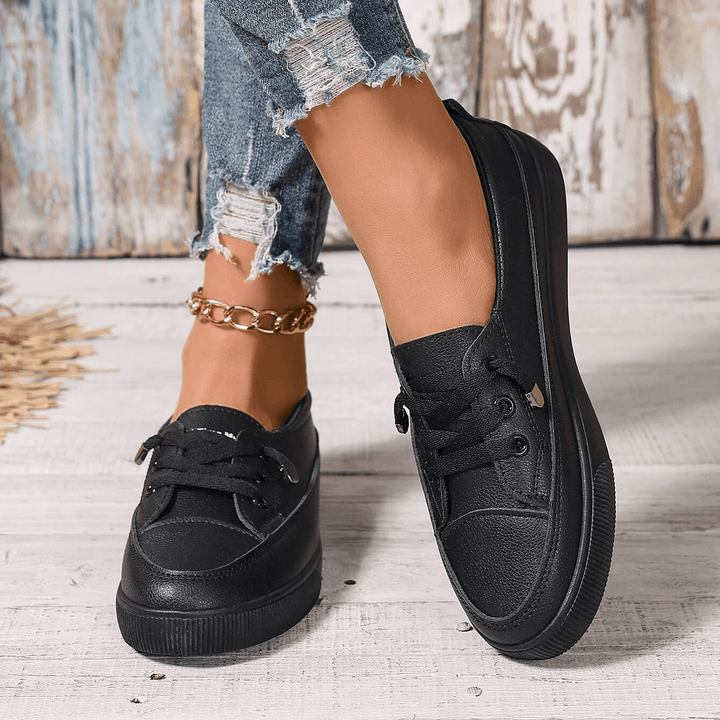 Women's classic lace-up orthopedic shoes, perfect for all-day comfort, foot support, and walking ease.
