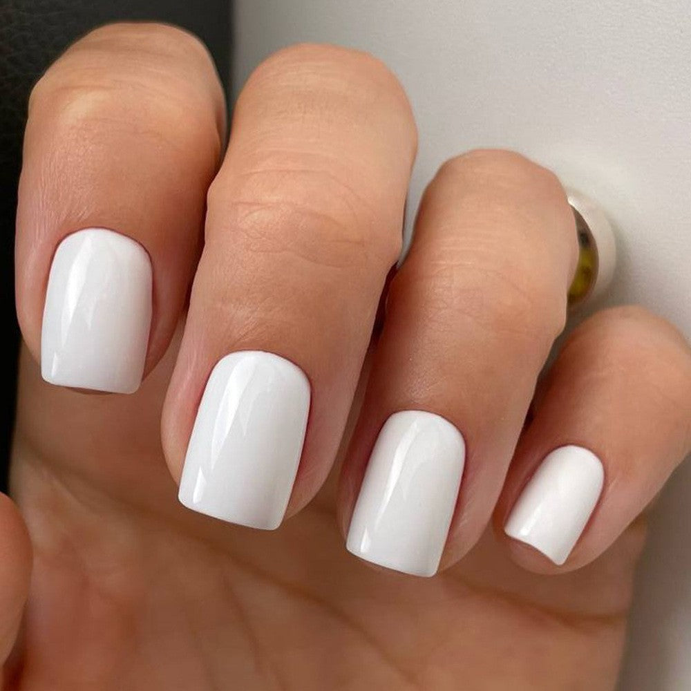Women's clear soft gel nail tips for professional manicures. Ideal for seamless gel nail extensions & beauty.