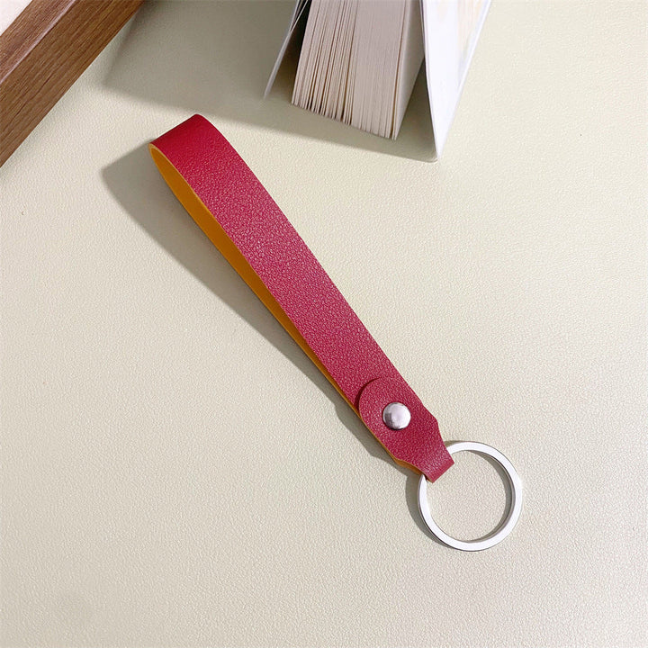 Smart leather key organizer, a premium unisex accessory that keeps keys neatly arranged and compact.