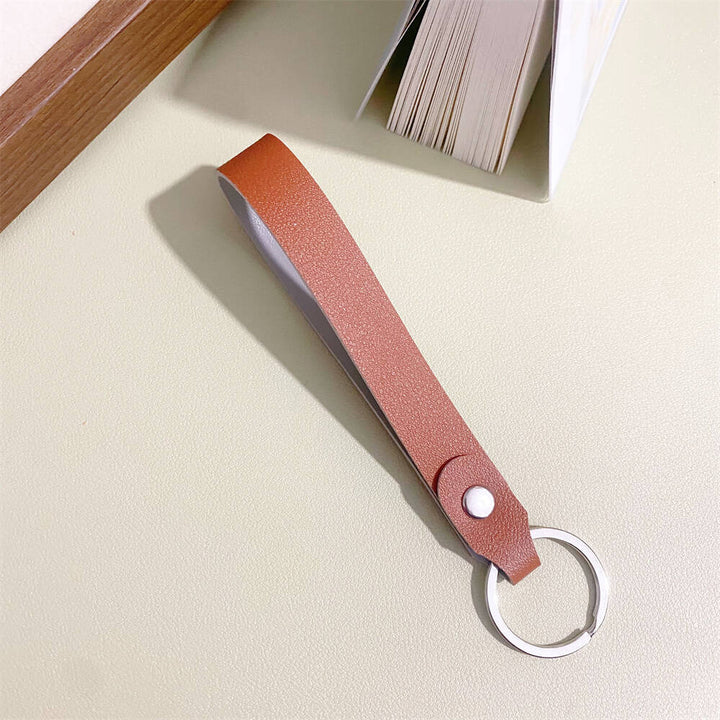 Elegant leather keyring organizer, a compact and practical key holder accessory for a sophisticated look.