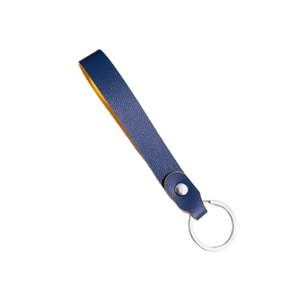 Sleek leather key holder & organizer, a compact and stylish keychain accessory for convenient key storage.
