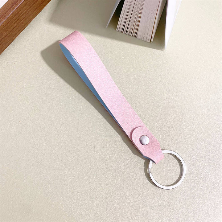 A premium leather key organizer, a compact and stylish keychain accessory suitable for all genders.