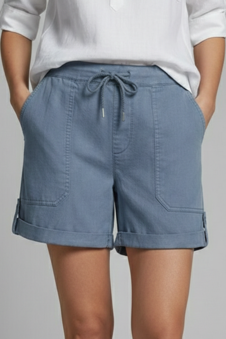 Women's summer fashion shorts, featuring a practical drawstring and convenient pockets.