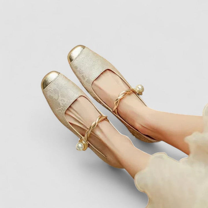 All-day comfort women's orthopaedic Mary Jane shoes, classic design & stylish block heel.
