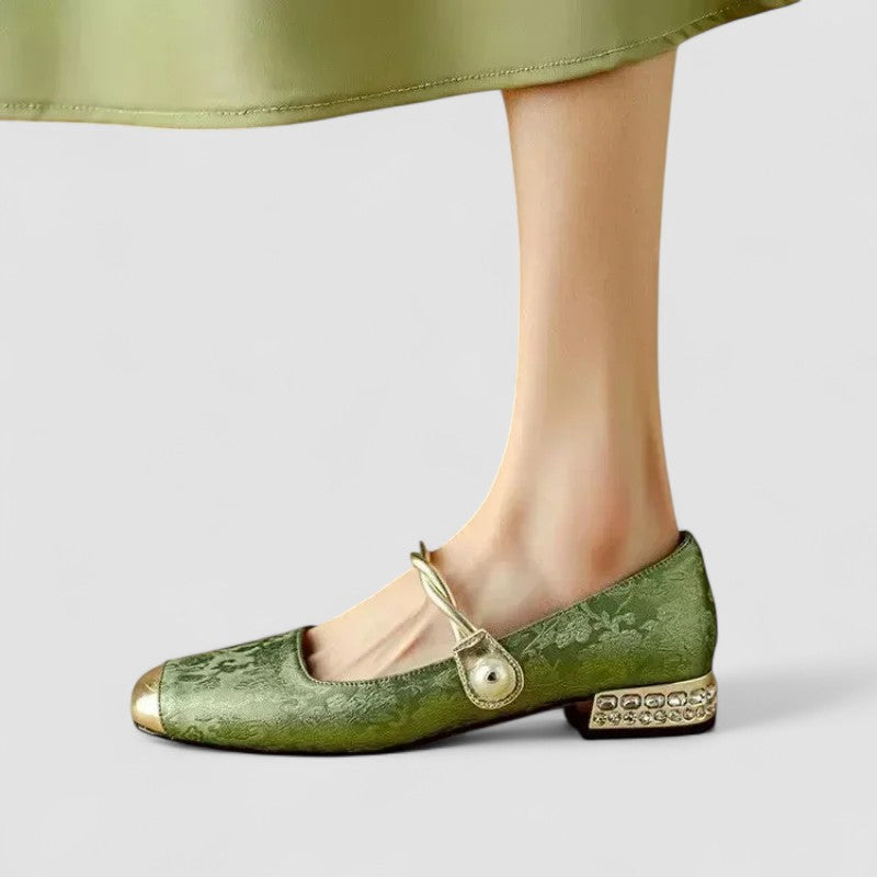 Vintage style Women's Mary Jane Shoes, orthopaedic comfort, elegant footwear for day to night.