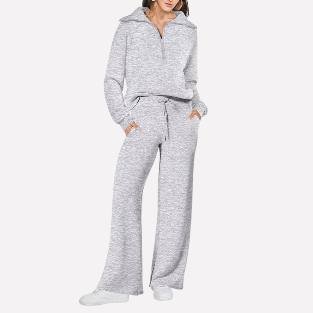 Versatile women's 2-piece casual outfit, a comfortable wide leg pant set suitable for travel or loungewear.