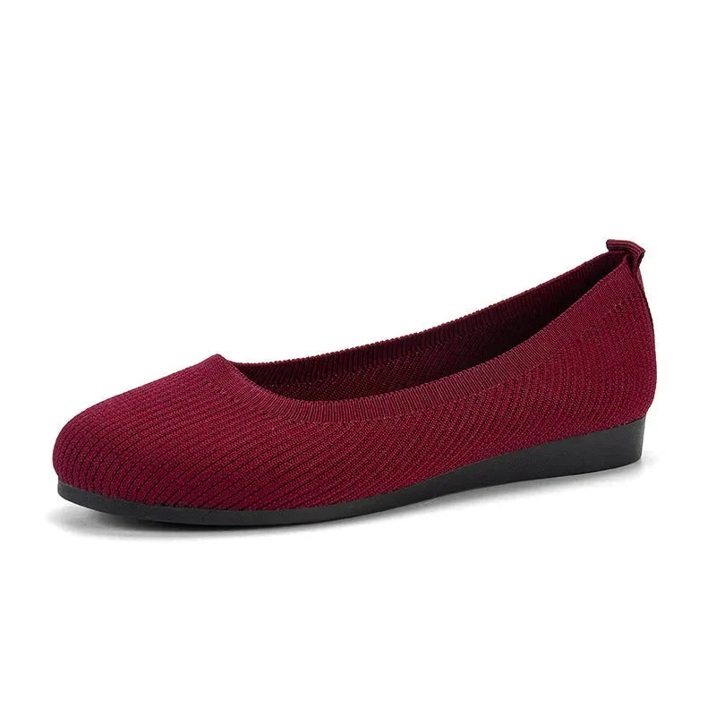 Comfortable women's summer ballerina flats for everyday casual wear. Breathable slip-on shoes.