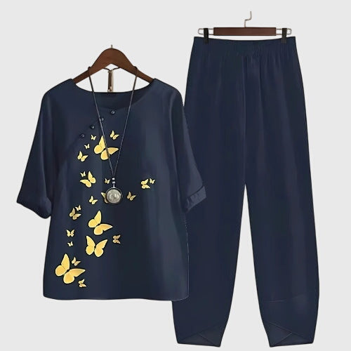 Comfortable women's two-piece set, perfect for casual wear, loungewear, or summer style.