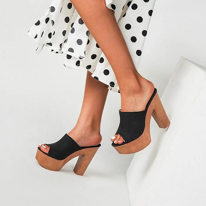Fashionable dark blue women's platform sandals, featuring a comfortable & stable chunky block heel. Perfect for summer.