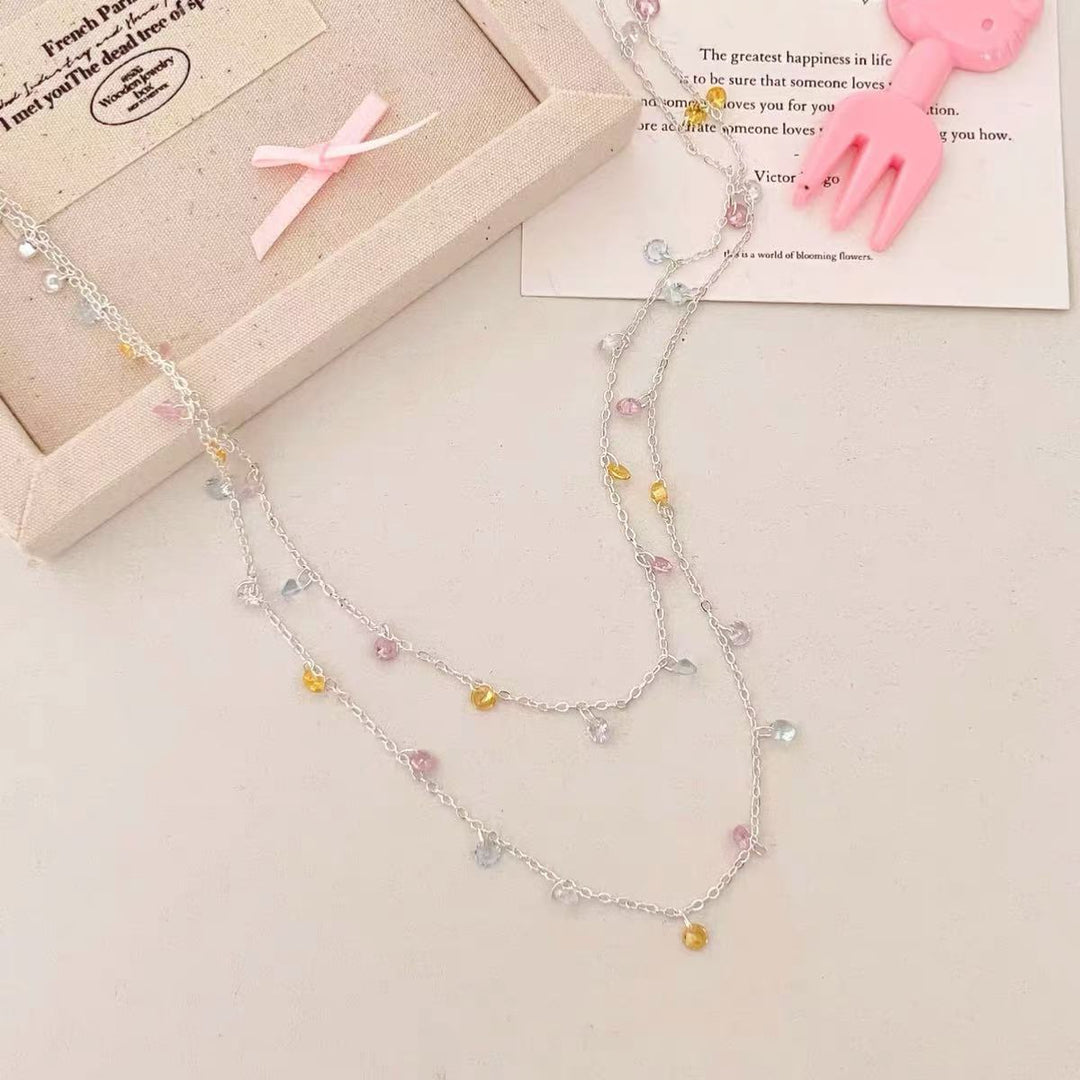 Adjustable silver charm ankle bracelet for women, dazzling & elegant summer jewelry.
